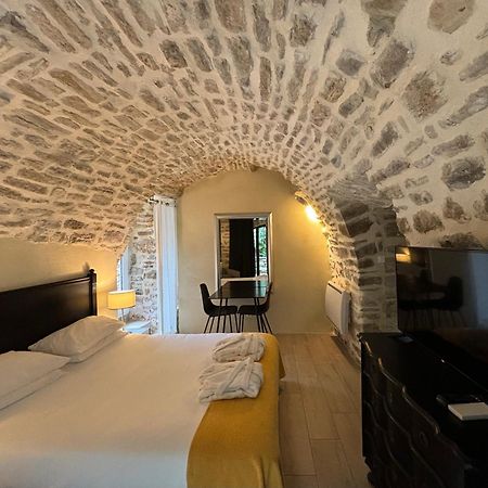 La Maison Des Vendangeurs - Table D'Hotes Le Soir Du Jeudi Au Dimanche- Jacuzzi - Balneo Spa - Acces Piscine Pour Toutes Les Chambres Sauf Studio Coquet- Piscine De Mai A Mi-Octobre Martignargues Екстериор снимка