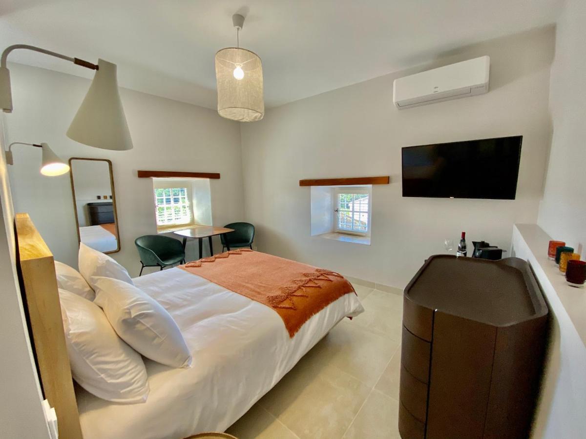 La Maison Des Vendangeurs - Table D'Hotes Le Soir Du Jeudi Au Dimanche- Jacuzzi - Balneo Spa - Acces Piscine Pour Toutes Les Chambres Sauf Studio Coquet- Piscine De Mai A Mi-Octobre Martignargues Екстериор снимка