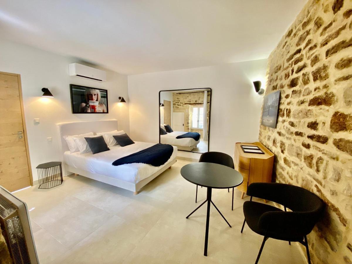 La Maison Des Vendangeurs - Table D'Hotes Le Soir Du Jeudi Au Dimanche- Jacuzzi - Balneo Spa - Acces Piscine Pour Toutes Les Chambres Sauf Studio Coquet- Piscine De Mai A Mi-Octobre Martignargues Екстериор снимка
