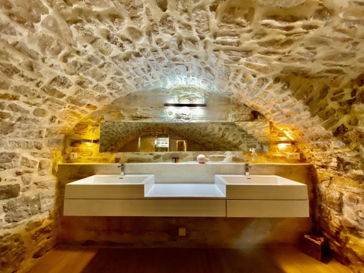 La Maison Des Vendangeurs - Table D'Hotes Le Soir Du Jeudi Au Dimanche- Jacuzzi - Balneo Spa - Acces Piscine Pour Toutes Les Chambres Sauf Studio Coquet- Piscine De Mai A Mi-Octobre Martignargues Екстериор снимка