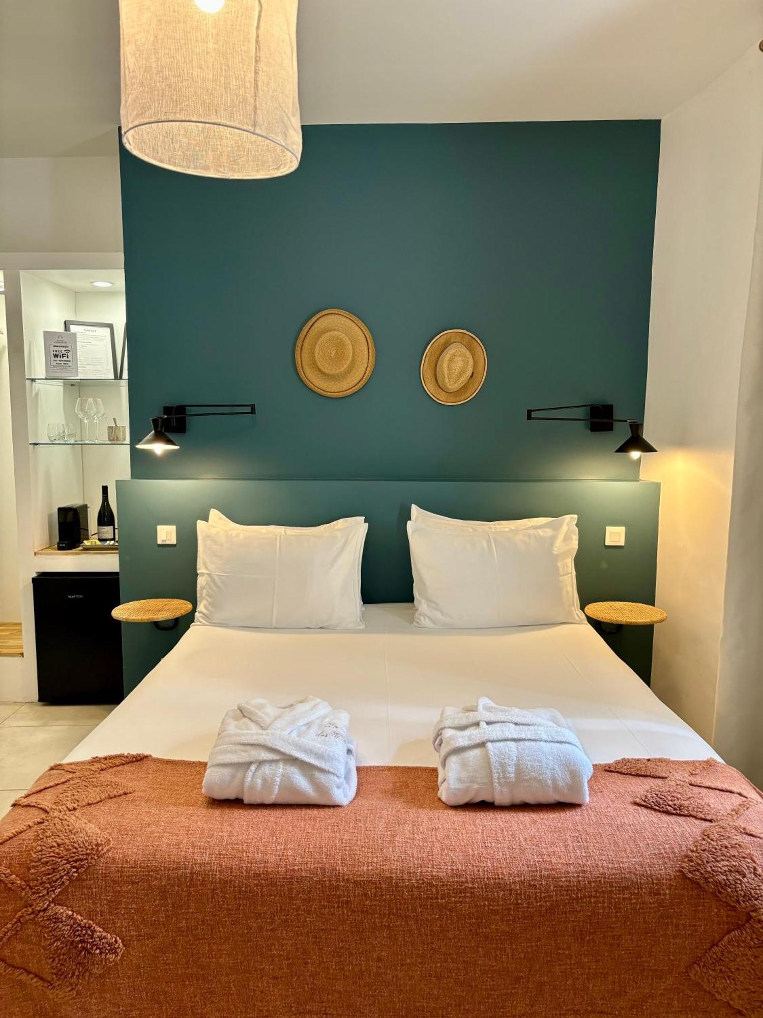 La Maison Des Vendangeurs - Table D'Hotes Le Soir Du Jeudi Au Dimanche- Jacuzzi - Balneo Spa - Acces Piscine Pour Toutes Les Chambres Sauf Studio Coquet- Piscine De Mai A Mi-Octobre Martignargues Екстериор снимка
