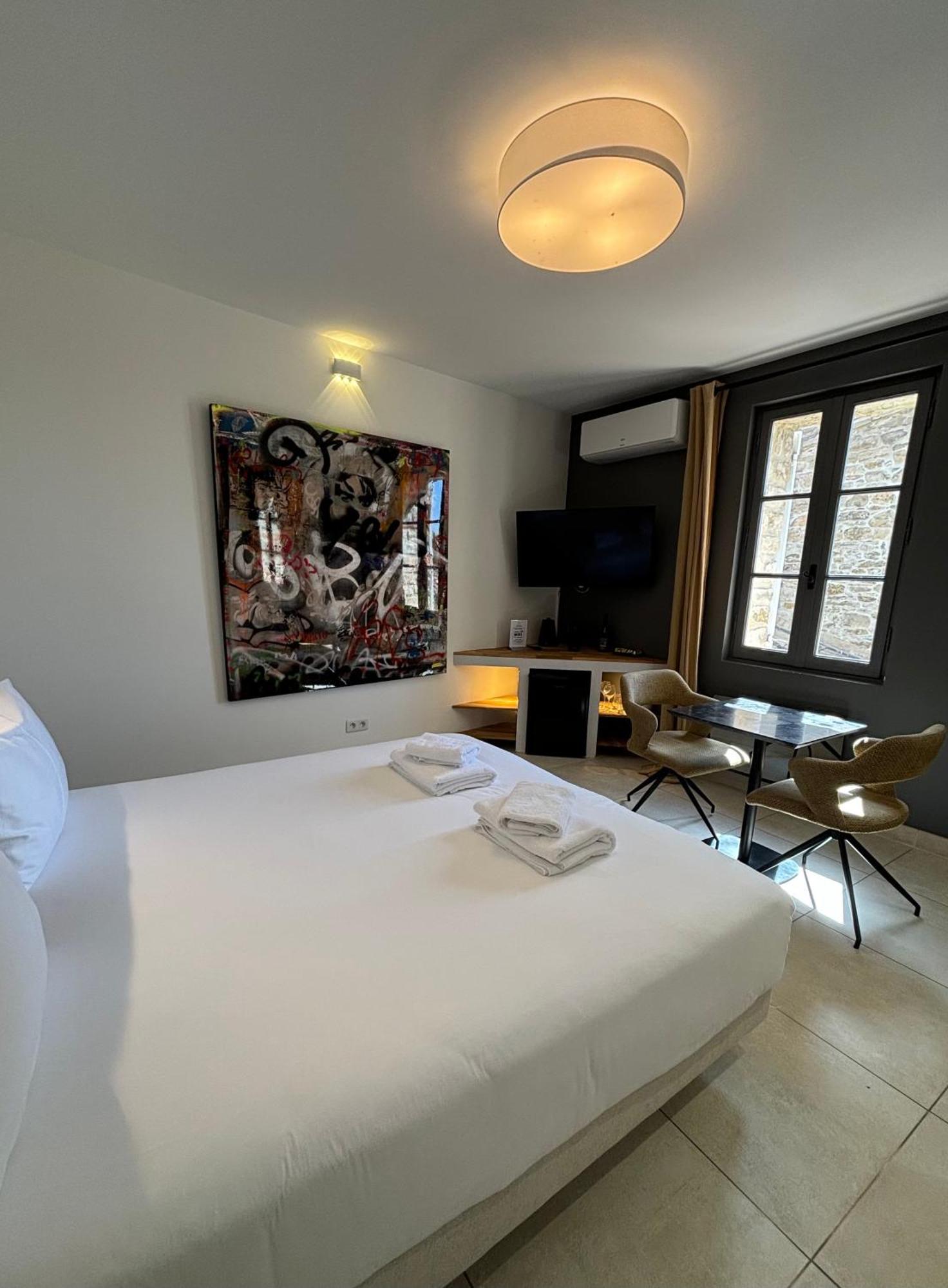 La Maison Des Vendangeurs - Table D'Hotes Le Soir Du Jeudi Au Dimanche- Jacuzzi - Balneo Spa - Acces Piscine Pour Toutes Les Chambres Sauf Studio Coquet- Piscine De Mai A Mi-Octobre Martignargues Екстериор снимка