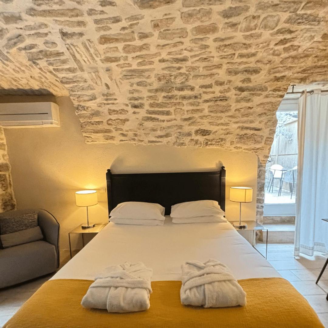 La Maison Des Vendangeurs - Table D'Hotes Le Soir Du Jeudi Au Dimanche- Jacuzzi - Balneo Spa - Acces Piscine Pour Toutes Les Chambres Sauf Studio Coquet- Piscine De Mai A Mi-Octobre Martignargues Екстериор снимка